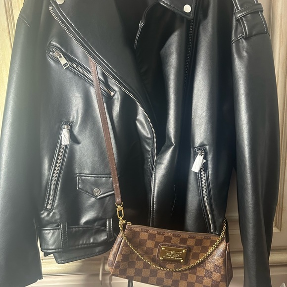 Authentic EVA DAMIER Louis Vuitton bag - Picture 5 of 8